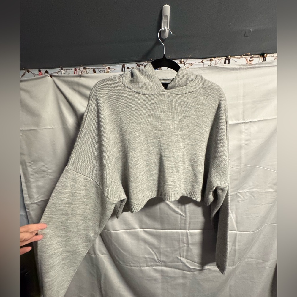 Nasty Gal Light Gray Knit Crop Sweater
